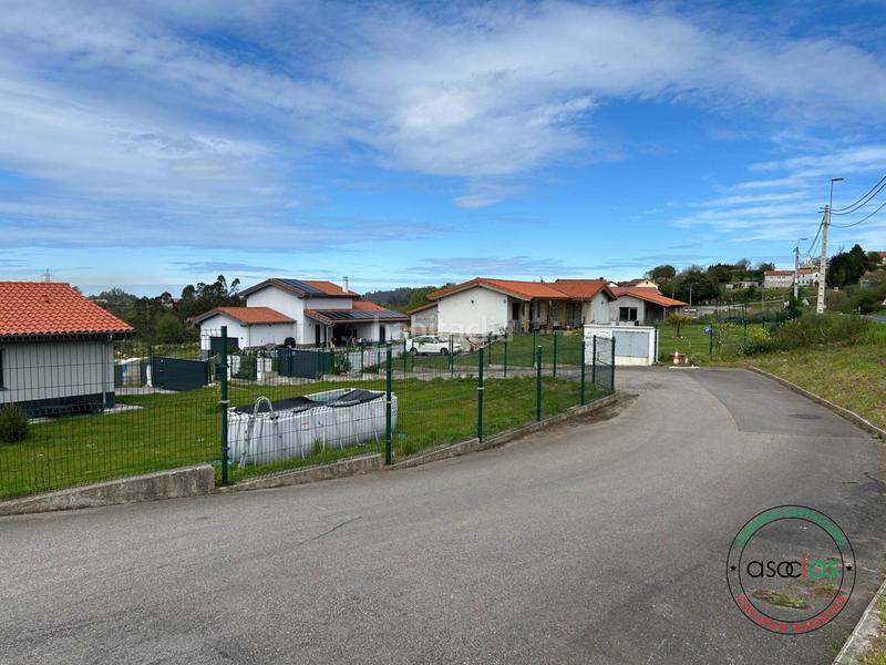 Foto d0bf1110-2062-4af8-ac34-d1304a342057. Terreny residencial a Llanera