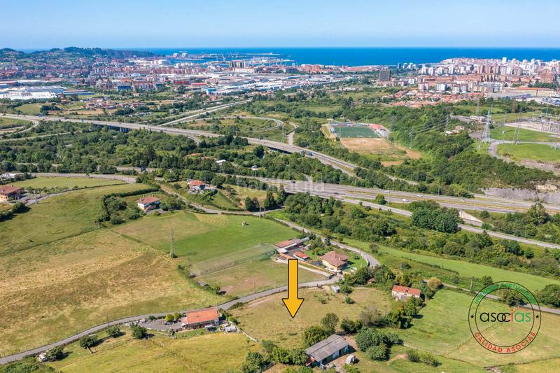 Foto a55ab2d4-0baa-4c44-9762-2bb865820dd8. Wohngrundstück in Nuevos Roces Gijón