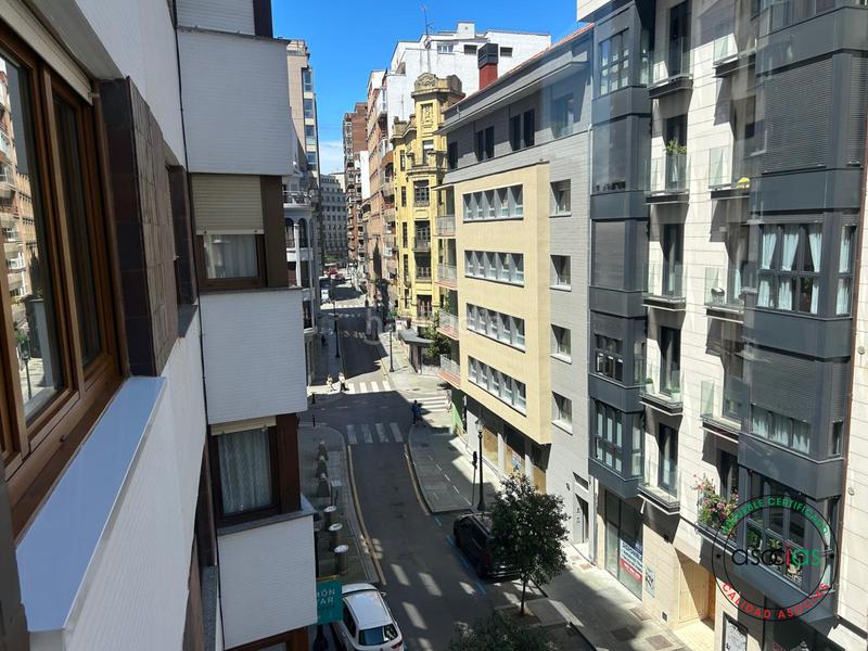 Foto b8bde8ff-5cb4-437c-82dc-e4a9998303c9. Piso en Gijón - donato arguelles 16 Centro,magnifico piso en calle donato arguelles en Gijón