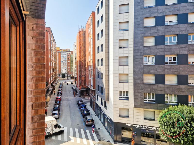 Foto dd0a5368-0325-42a7-82fb-070084e03bf9. Piso manuel llaneza magnifico piso en muy buen edificio en Gijón