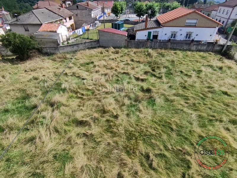 Foto ead3d0b7-1472-47a3-b91c-b249eff0e4d7. Casa pareada casa de dos plantas para rehabilitar con finca edificable independiente en Siero