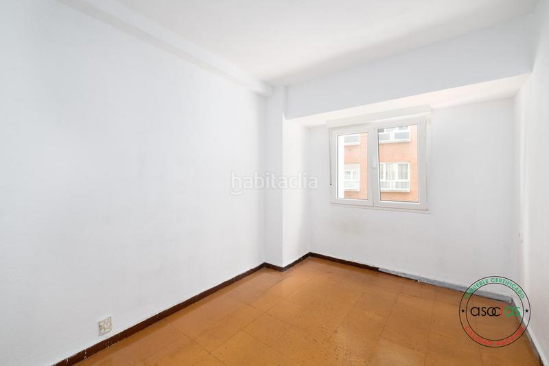Foto 3964dcb7-1cf5-47d7-98a4-e762155ba566. Piso barrio de laviada,lado nuevo juzgados muy buen piso en venta en Gijón