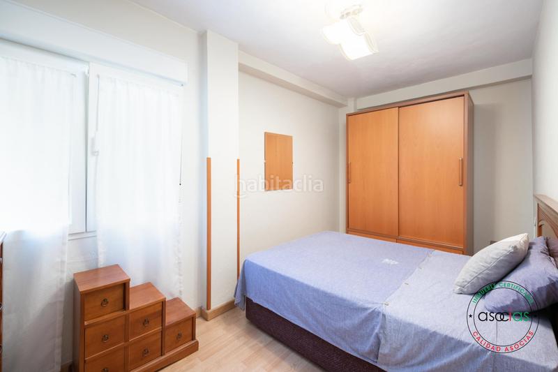 Foto 64fac565-06a3-453b-b3d3-65a7e3e0d5e0. Piso barrio de laviada,lado nuevo juzgados muy buen piso en venta en Gijón