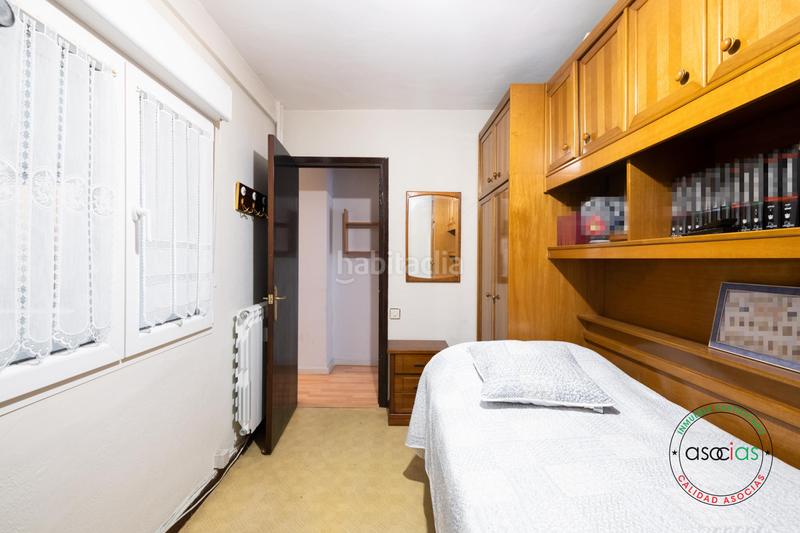 Foto 65ad022d-9726-46bf-87c7-8b3d2f11db3b. Piso barrio de laviada,lado nuevo juzgados muy buen piso en venta en Gijón
