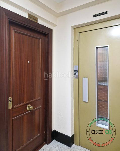Foto d0546de8-f0e9-4f24-9710-27db86bb4f1a. Piso barrio de laviada,lado nuevo juzgados muy buen piso en venta en Gijón
