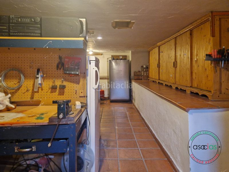 Foto 3c8e4d1e-fe00-4840-82f1-ba81c87d176a. Casa amb calefacció aparcament a Somió Gijón