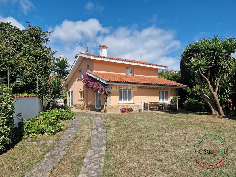 Foto 9a153e97-3ad5-4ba9-be05-05d425a39566. Casa amb calefacció aparcament a Somió Gijón