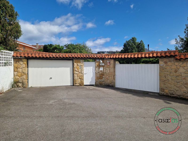 Foto ad273111-c4b8-4fae-9356-42bb6b3c539d. Casa amb calefacció aparcament a Somió Gijón