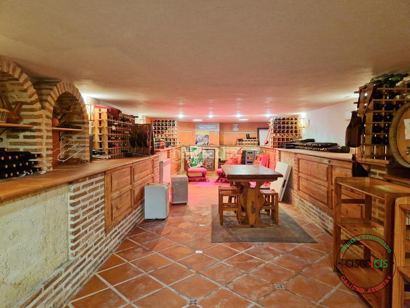 Foto 1cb609ef-2669-427d-ad74-11b7caa73620. Casa con riscaldamento parcheggio in Somió Gijón