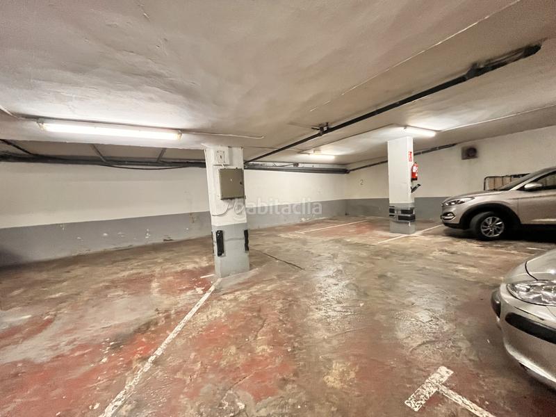 Foto 555301ff-e4e5-4124-91c8-e0cad772259e. Location parking voiture dans Ceares Gijón
