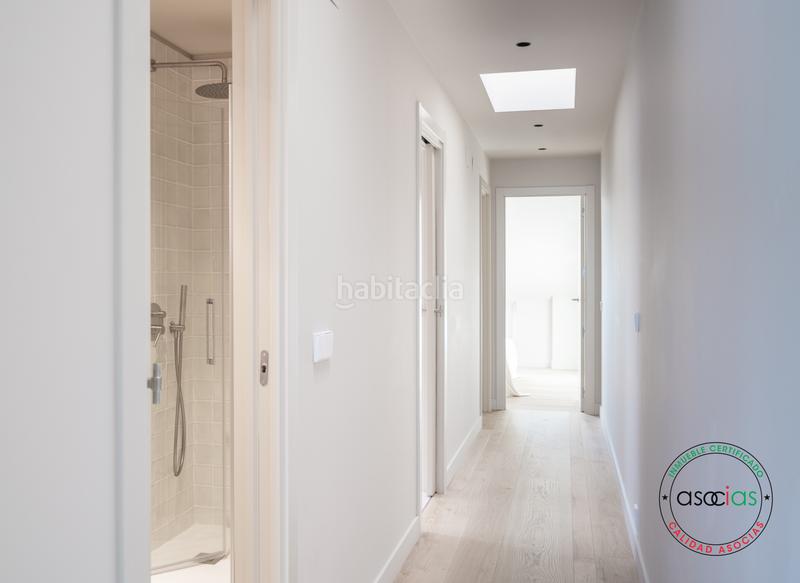 Foto 8d802924-304b-4d5c-afc3-0a98bacb9481. Ático vivienda única en primera linea de playa de san lorenzo en Gijón