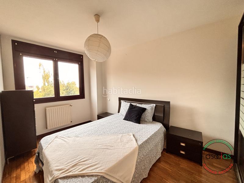 Foto 0c0e61dd-1345-471c-89e8-f6fce5196e8f. Piso  seminuevo en venta en Roces con garaje y trastero en Gijón