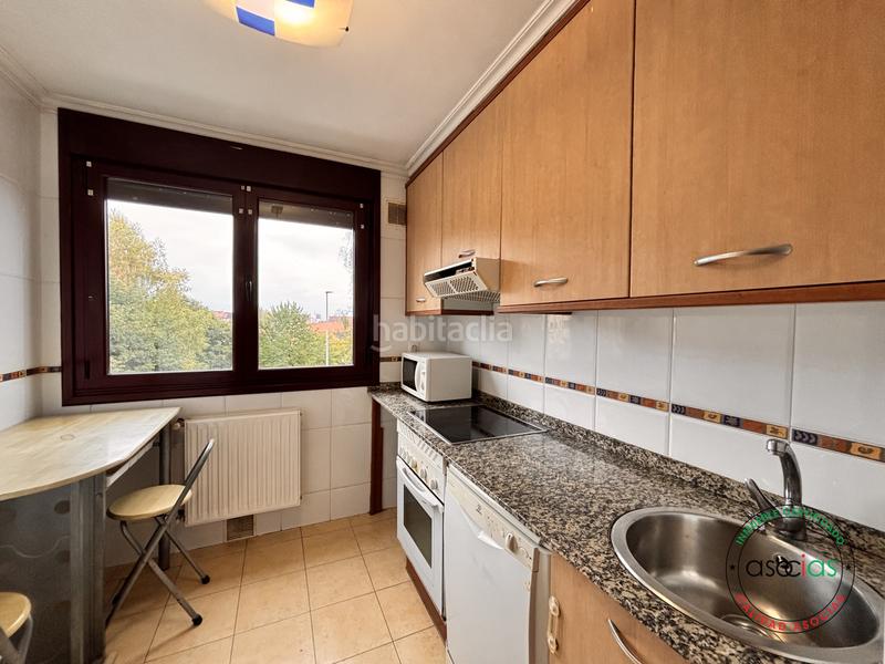 Foto 9385d6cf-dab5-4e7b-8804-a7162d8ce789. Piso  seminuevo en venta en Roces con garaje y trastero en Gijón