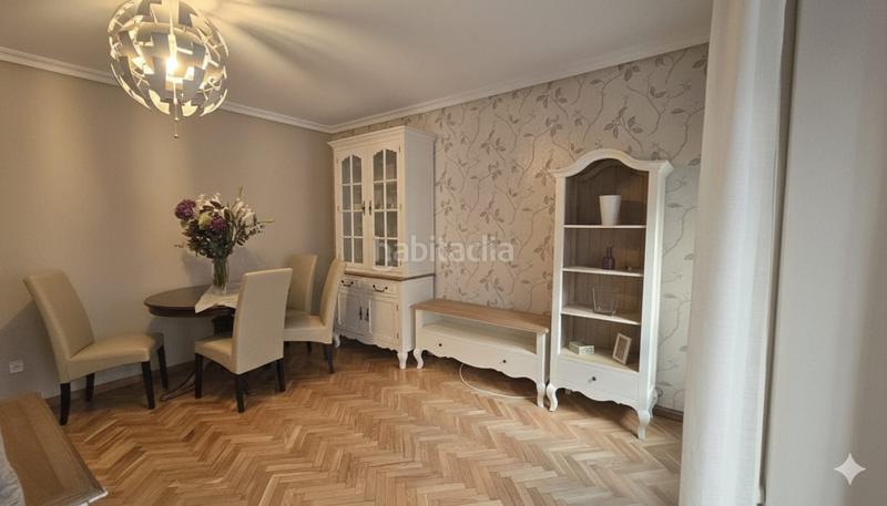 Foto 5d8bb918-7554-400e-8d7e-4abbc454f605. Lloguer pis amb aparcament a Centro Gijón