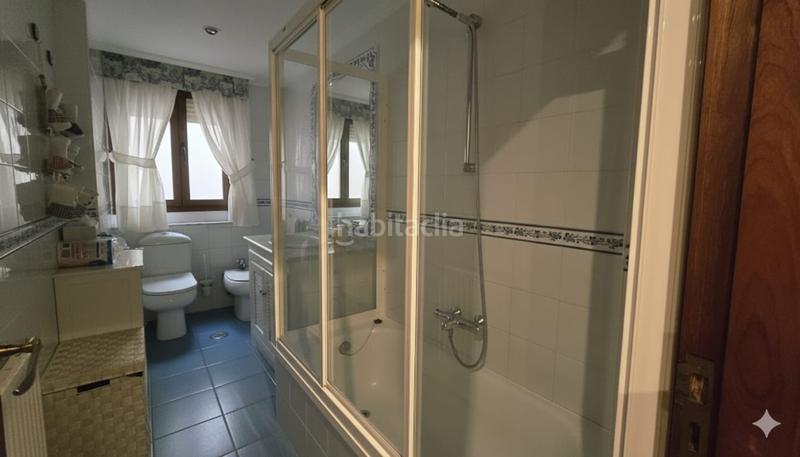 Foto e4b85cd5-f6ea-4745-a8cd-45252be7ffde. Location appartement avec parking dans Centro Gijón