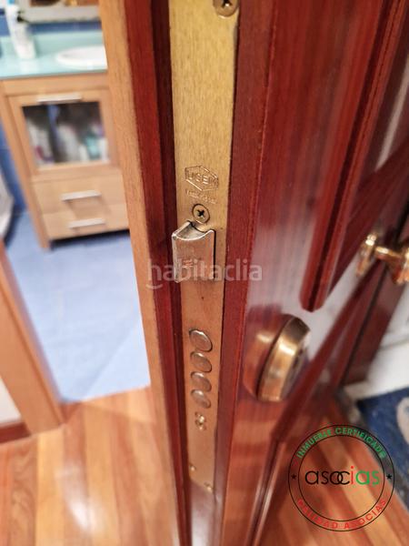 Foto 1e0d55e0-35d0-43fc-b42e-0602d719b275. Pis amb calefacció aparcament a Llano Gijón