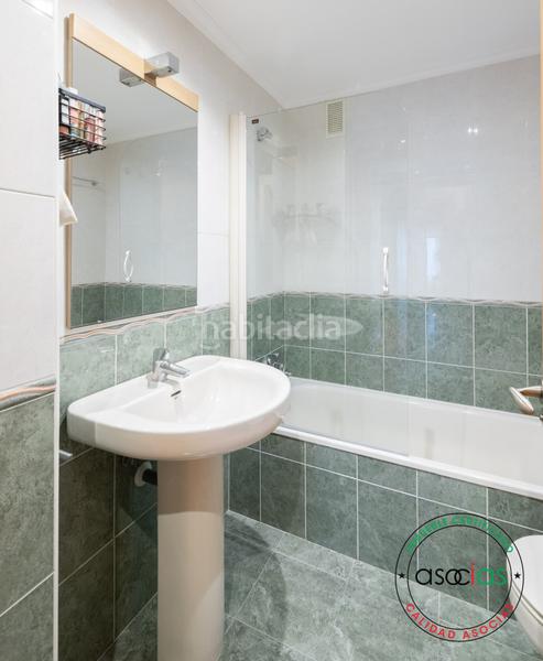 Foto 25afbed2-a68a-4963-a06e-1906748401f1. Pis amb calefacció aparcament a Llano Gijón