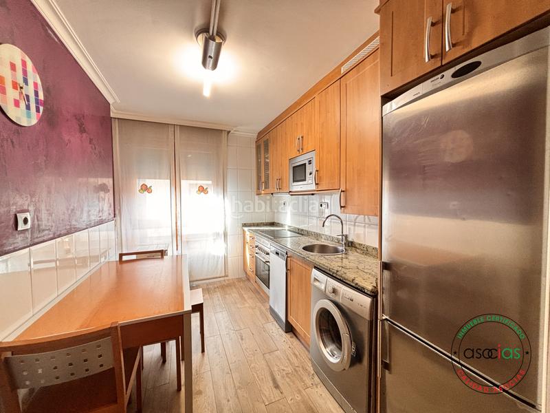 Foto 4104699b-a612-4642-9ade-bfe0dd383292. Pis amb calefacció aparcament a Llano Gijón