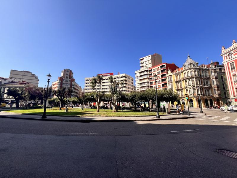 Foto 2611b4fb-0188-4681-994e-9fdf039d1d14. Alquiler local comercial lado plazuela san miguel magnifico local seminuevo en alquiler en Gijón