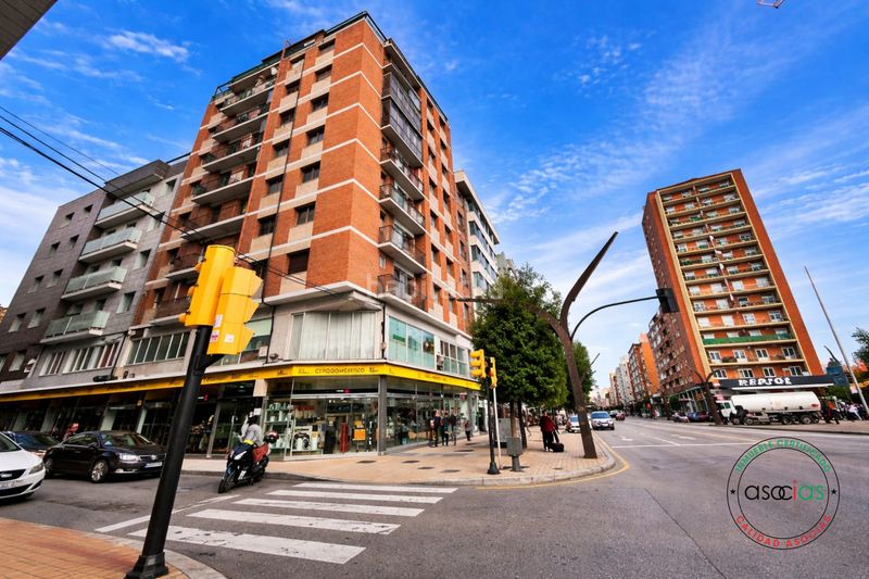 Foto 415b0e77-6ba3-4a1e-9fe1-f89e22883797. Flat with heating in Laviada Gijón