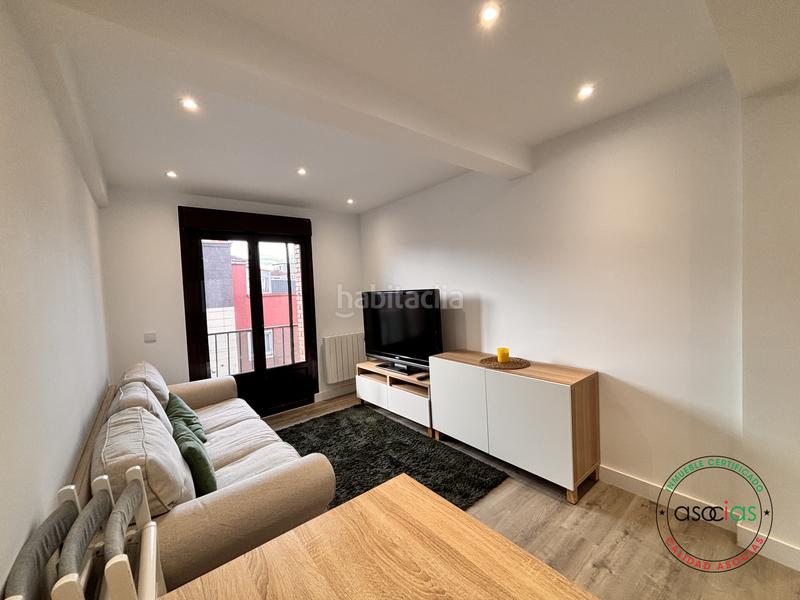 Foto 678eb14f-ec6e-4c87-8d37-679b25da8aa3. Pis amb calefacció a Laviada Gijón