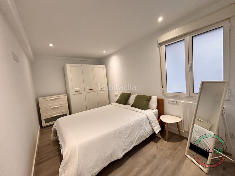 Foto bc18aaf7-6290-4cea-a380-cb65e999cd8f. Pis amb calefacció a Laviada Gijón