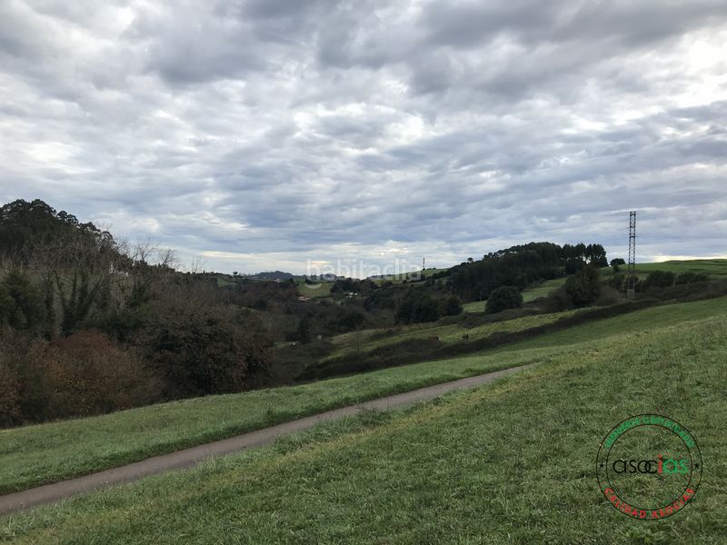 Foto f36c2491-d635-4ce9-9b3c-e627e885cf51. Finca rústica a prendes s/n a Carreño