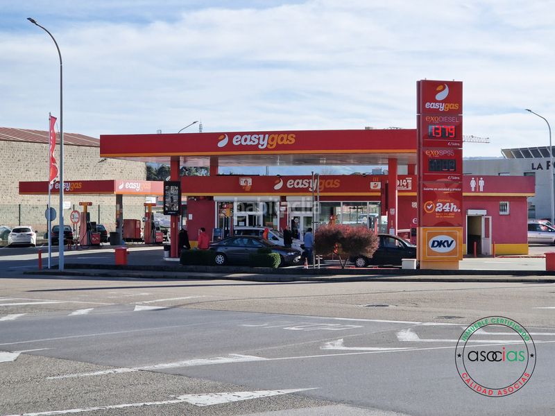 Foto 32ba9c23-b2ff-4515-acc5-8e7d1fdfa86f. Terreny residencial a Nuevos Roces Gijón