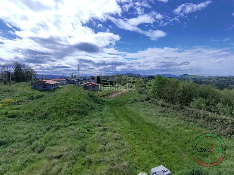 Foto a2f19bc3-b7e8-4673-b0f2-fc1f830cf0c2. Terreny residencial a Llanera