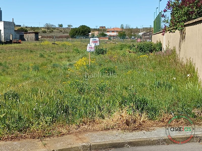 Foto a54c3a3e-bf7d-41fc-87aa-5fee791b26ff. Wohngrundstück in Chozas de Abajo - candelas 15 in Chozas de Abajo
