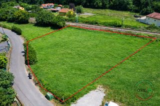 Terreno residenziale  Gijón - camin de caraveo-cenero. Ponemos en venta una espléndida finca edificable en la apacible