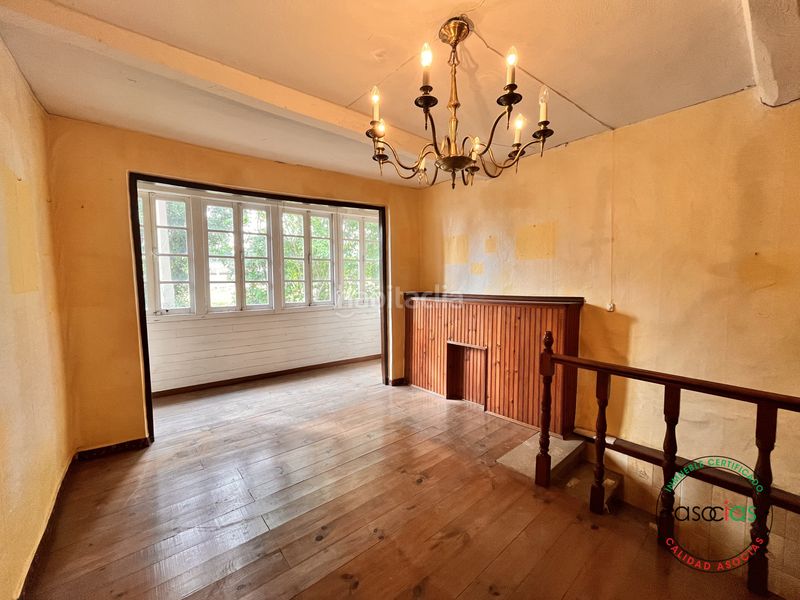 Foto c89cae44-62c0-453d-9e05-43753e4d3ce2. Casa aparellada a Carbayin-Lieres-Valdesoto Siero