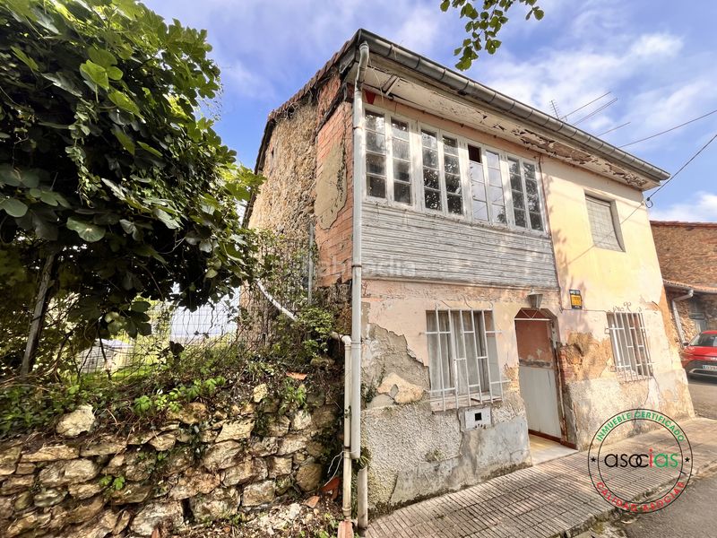Foto cafa5a1e-8d04-4af5-8038-1ef9c79089a7. Casa aparellada a Carbayin-Lieres-Valdesoto Siero