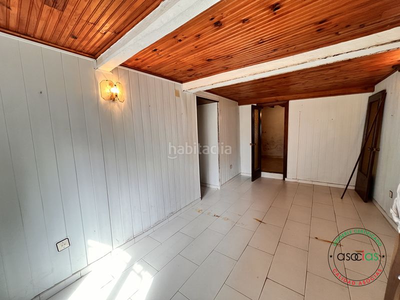 Foto e24141df-7e3c-47dc-ac2a-771d39acaf1d. Casa aparellada a Carbayin-Lieres-Valdesoto Siero