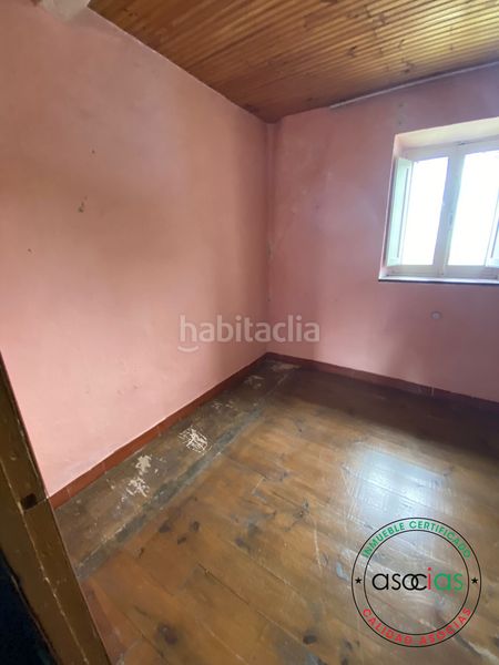 Foto f0e323ec-5c18-426d-b098-05e8b653fc08. Casa aparellada a Carbayin-Lieres-Valdesoto Siero