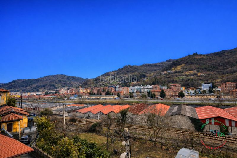 Foto 12b8e061-3e98-48b2-9983-a085708c0971. Casa adossada amb calefacció aparcament a Santa Marina - Polígono Mieres