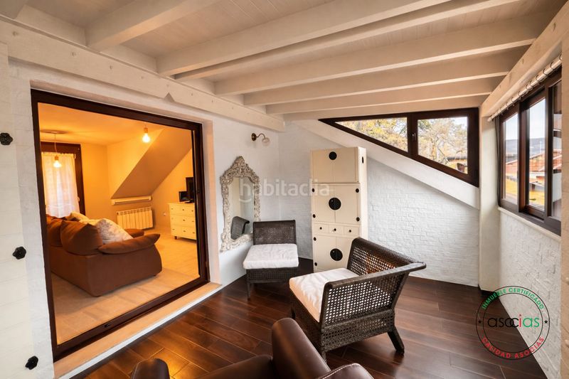 Foto 5ade9854-21c5-47c4-af9d-33e3397d9424. Casa adossada amb calefacció aparcament a Santa Marina - Polígono Mieres