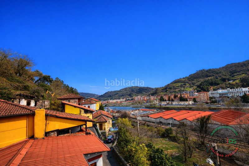 Foto e0e180f7-4690-49fd-83ce-c16643f49923. Casa adossada amb calefacció aparcament a Santa Marina - Polígono Mieres