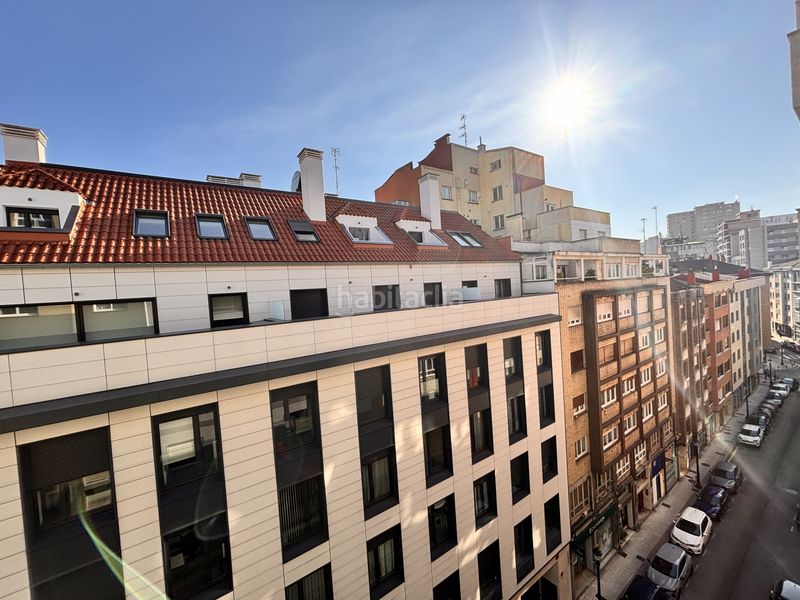 Foto 47ba5c98-a2a2-49ab-a040-63202d793e8c. Lloguer pis amb calefacció aparcament a Centro Gijón