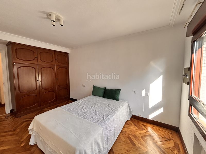 Foto 7813ece2-b116-4e20-b4f8-8f7ab9f6c094. Lloguer pis amb calefacció aparcament a Centro Gijón