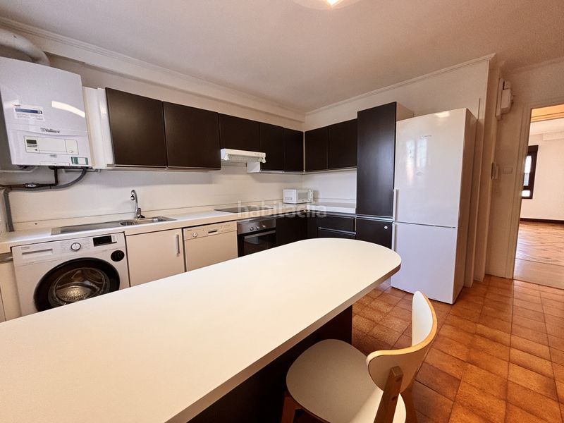 Foto 86f18759-2ff8-4682-8cd6-d906e25795f3. Lloguer pis amb calefacció aparcament a Centro Gijón