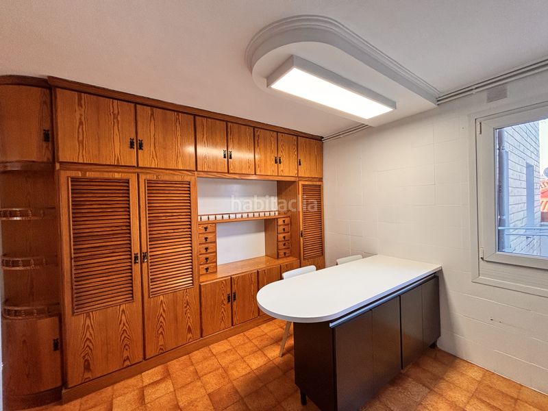 Foto da3000aa-f456-4986-86b2-1c1152174ad1. Lloguer pis amb calefacció aparcament a Centro Gijón