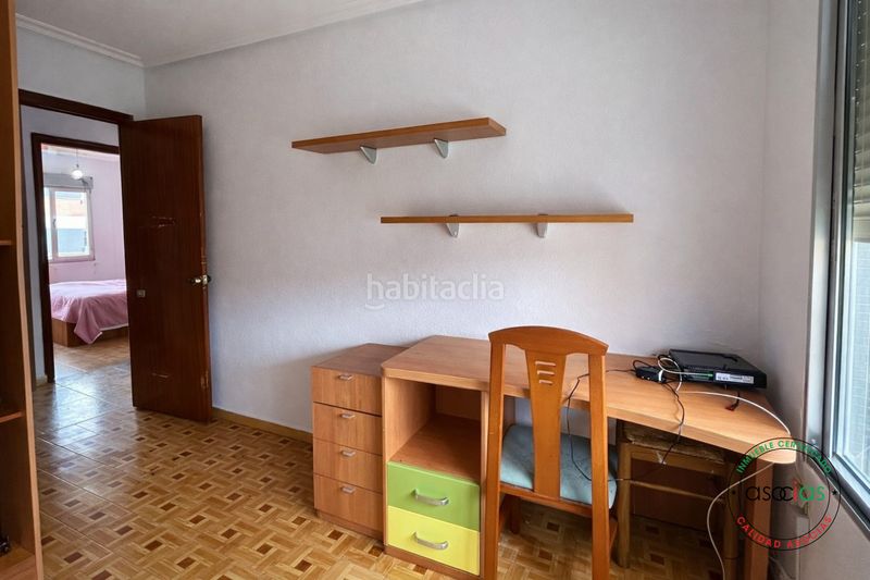 Foto 135425bb-8481-499e-abda-3ca0c0e127a6. Pis amb calefacció a Riaño - Los Barros Langreo