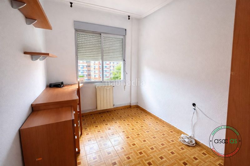 Foto 243ea51b-883e-427c-8cd7-d6424199b2b2. Pis amb calefacció a Riaño - Los Barros Langreo