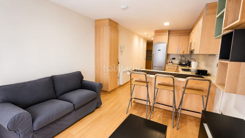 Foto a46e601c-b638-4781-9c35-70d126618b8b. Rent flat with heating in Centro Gijón