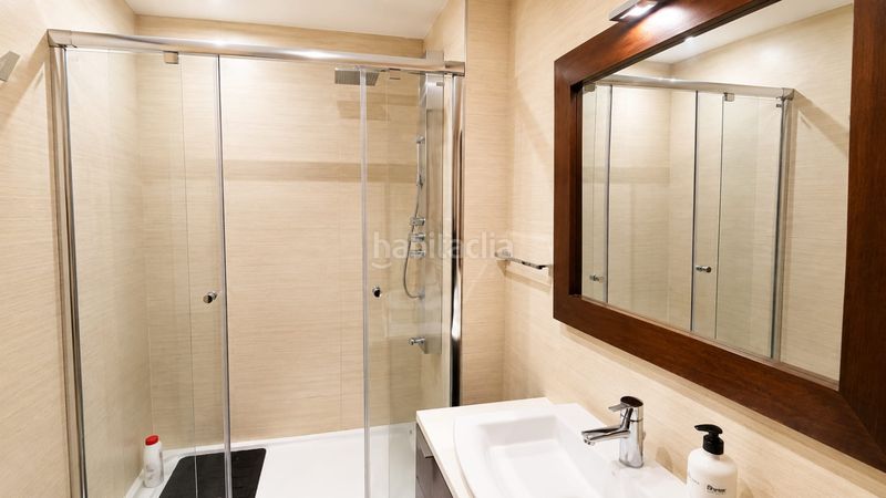 Foto d2243ada-1740-453e-a755-8fe423219317. Rent flat with heating in Centro Gijón