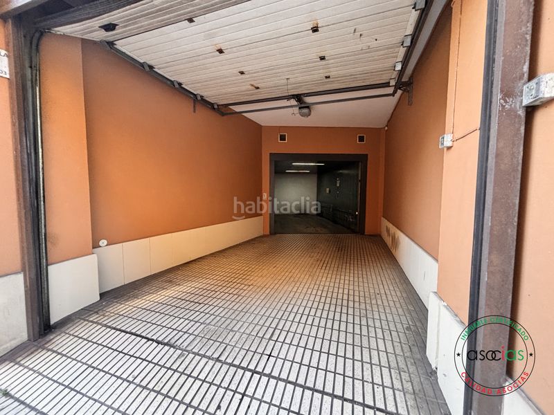 Foto cfff7ee7-9f2d-4a82-966d-6d37ee34eeda. Aparcament cotxe a Salesas - Foncalada - Campoamor Oviedo