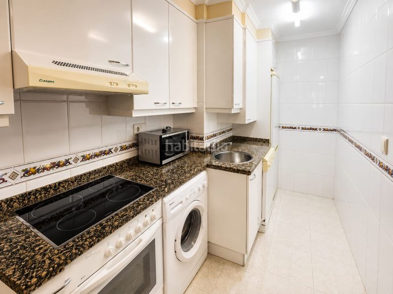 Foto 9df996a1-66f9-4cfc-903f-d0e4220e35f8. Rent flat with heating in Centro Gijón