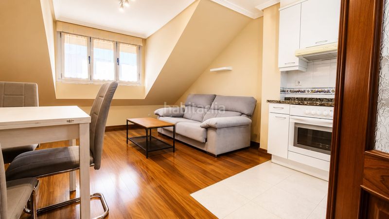 Foto a8d22981-45ee-4b14-8f26-62ff1f49604a. Rent flat with heating in Centro Gijón