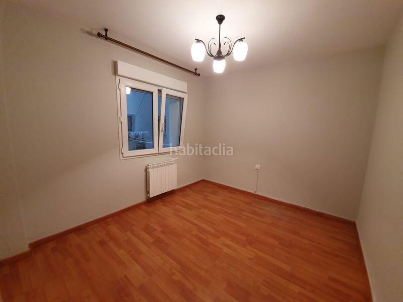 Foto 4552f12b-b35c-426f-80a5-e412a2e377e8. Rent flat with heating in Laviada Gijón